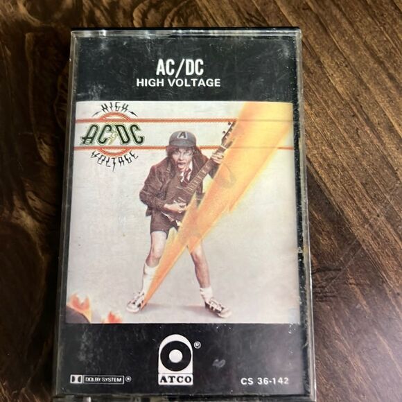 AC/DC High Voltage CASSETTE Tape 1976 Atco CS 36-142 Malcolm Young, T.N.T. RARE! - Picture 1 of 5